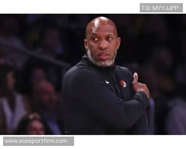 比卢普斯谈杨瀚森训练中的战术理解问题并提供详细指导