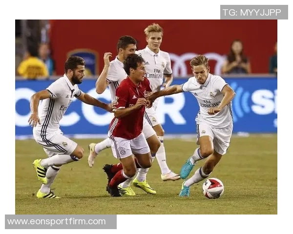 比塞克谈进攻渴望与球队胜利的重要性强调团队合作与进球的双重追求