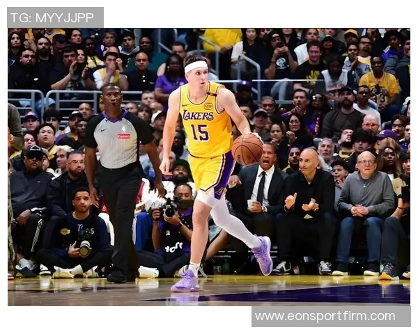 湖人首发防守问题亟待解决里夫斯首发是否合适引发争议